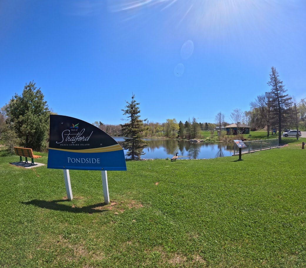 Pondside Park, Stratford PEI — flat waterfront greenspace with picnic areas